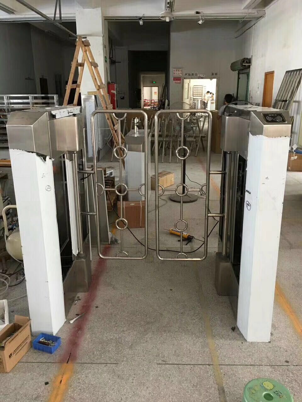 内江东兴区防跨越摆闸